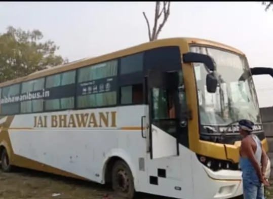 रीवा में बस लूट की वारदात, सतना पुलिस की तत्परता से बरामद: चालक से मारपीट कर छीनी बस, घेराबंदी पर आरोपी फरार