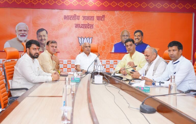 एनडीए सरकार के 12 वर्ष पूर्ण होने पर प्रदेशभर में होंगे विविध कार्यक्रम, भाजपा प्रदेश कार्यालय में हुई महत्वपूर्ण बैठक