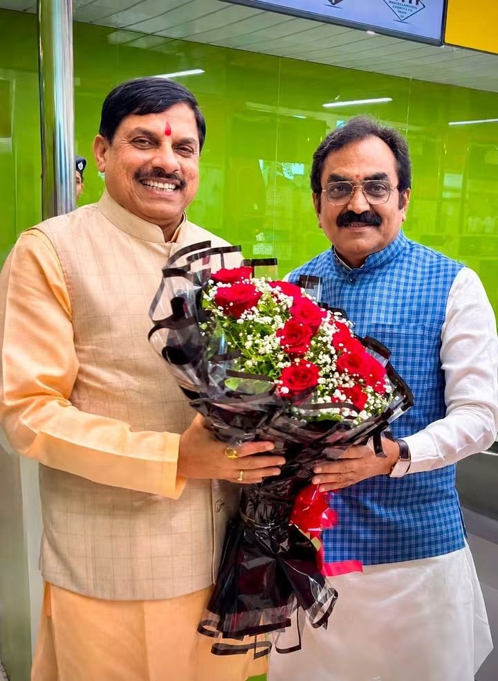 जबलपुर पहुंचे मुख्यमंत्री डॉ. मोहन यादव, रक्षा मंत्री राजनाथ सिंह करेंगे आधुनिक T-72 टैंक ओवरहालिंग प्लांट का भूमिपूजन